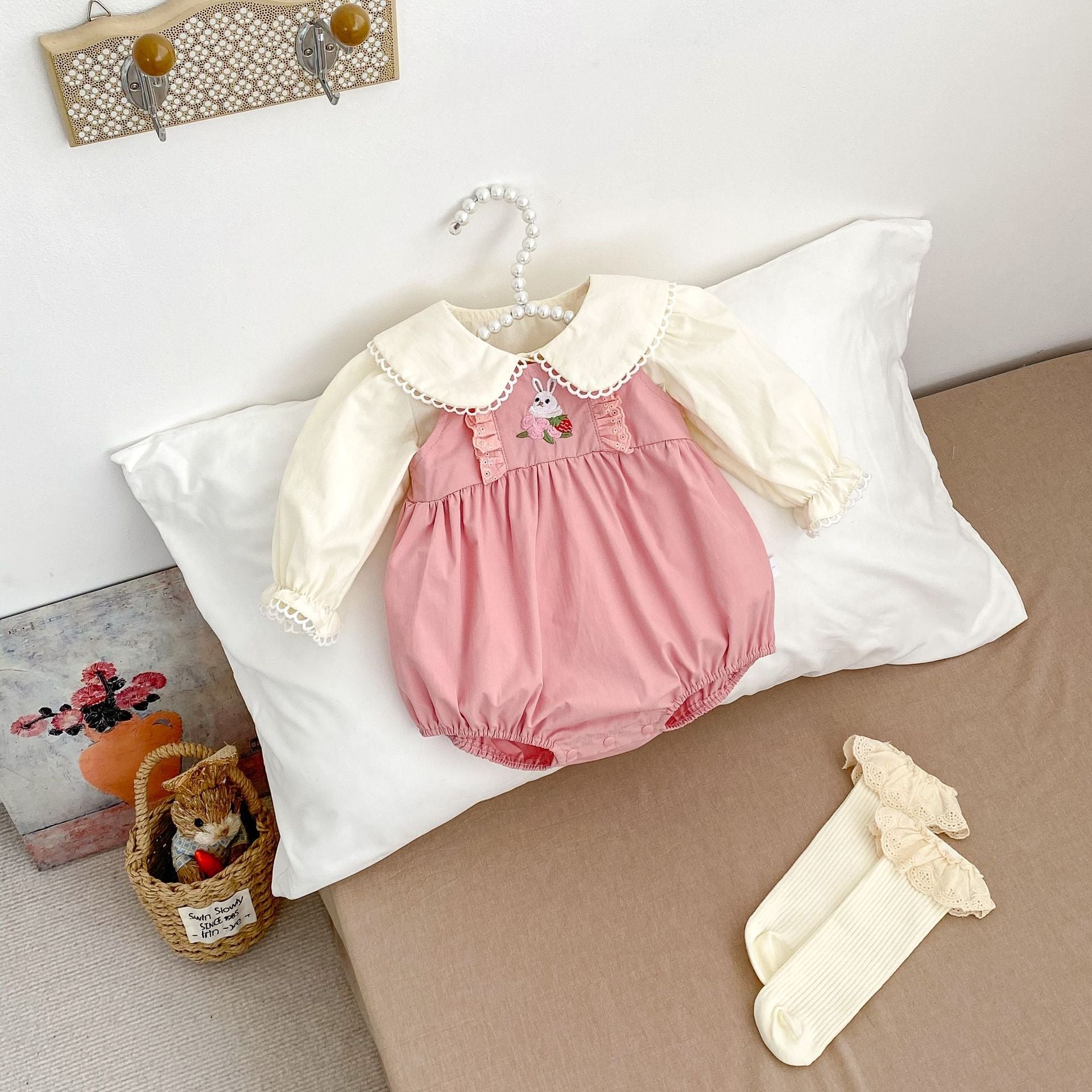 Arrival Spring Girls Long Sleeves Lace-trim Turn-down Collar Top Shirt and Sleeveless Onesies Clothing Set-3